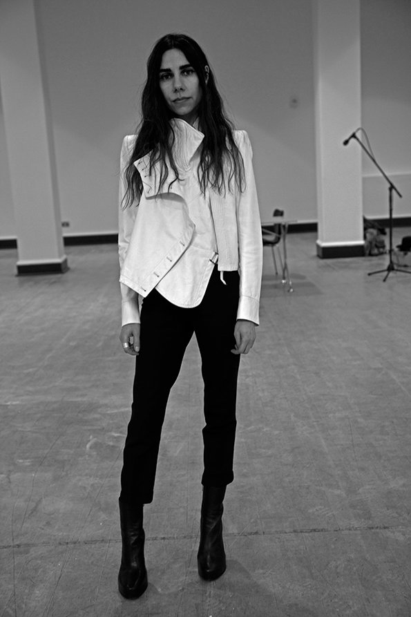 Seamus_Murhpy_PJ-Harvey_-Recording-in-Progress_-2015.-An-Artangel-commission.-_3_int.jpg