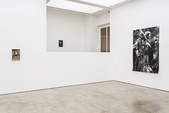 vivianesassen-pikinslee-installation-int-4.jpg