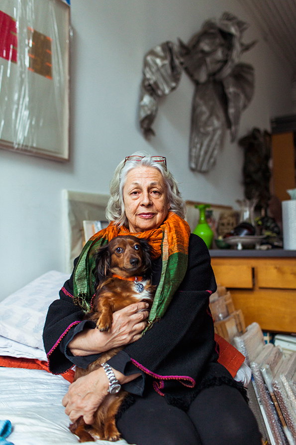 Lynda-Benglis-int-3.jpg