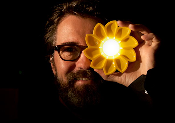 Olafur-Eliasson_Little-Sun-2-in.jpg