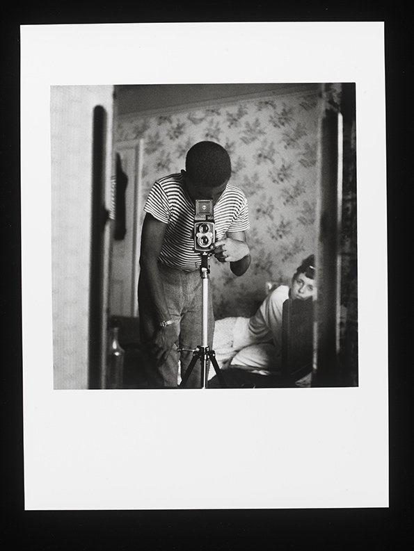 Armet_Francis_Self-Portrait_in_Mirror_London_1964_gelatin_silver_print__Armet_Francis_Victoria_and_Albert_London-int.jpg