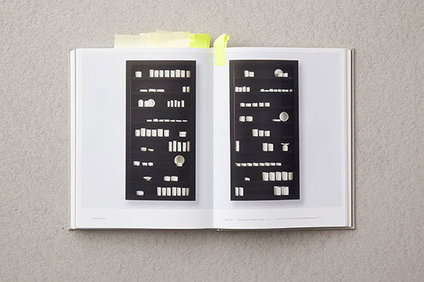 Edmund_de_Waal_spread4-int.jpg