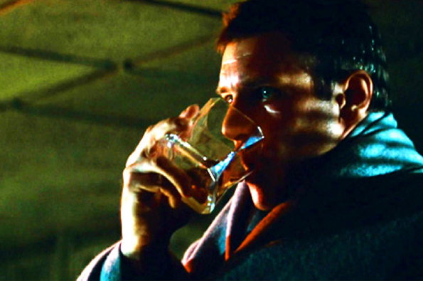Bladerunner-Deckards-whiskey-glass-int-top.jpg