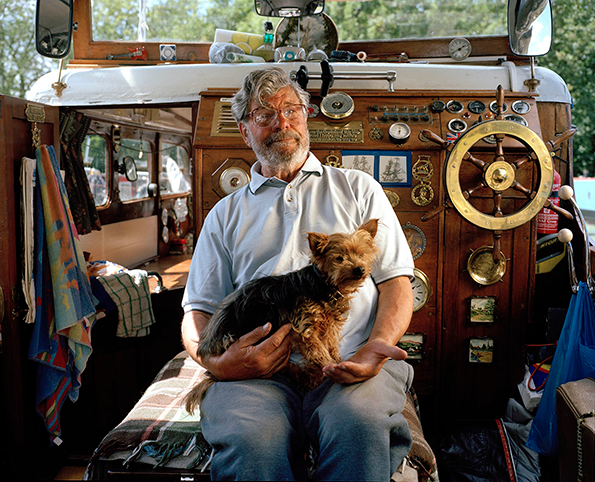 will-robson-scott-dogs-int-9.png