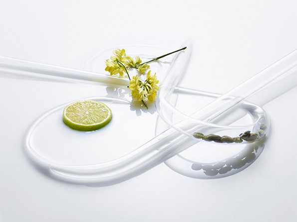 LaboratoryPerfumes_L_KF_TONKA-LR-int1.jpg