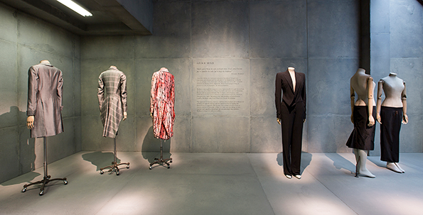 va-alexander-mcqueen-int-2.png