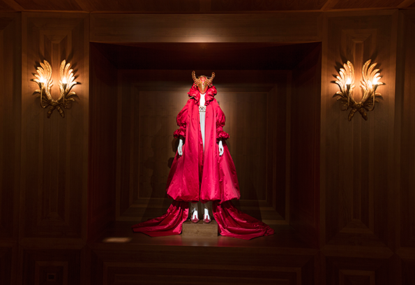 va-alexander-mcqueen-int-5.png