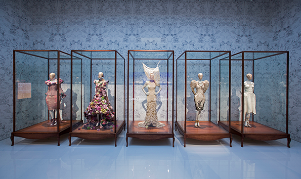 va-alexander-mcqueen-int-9.png