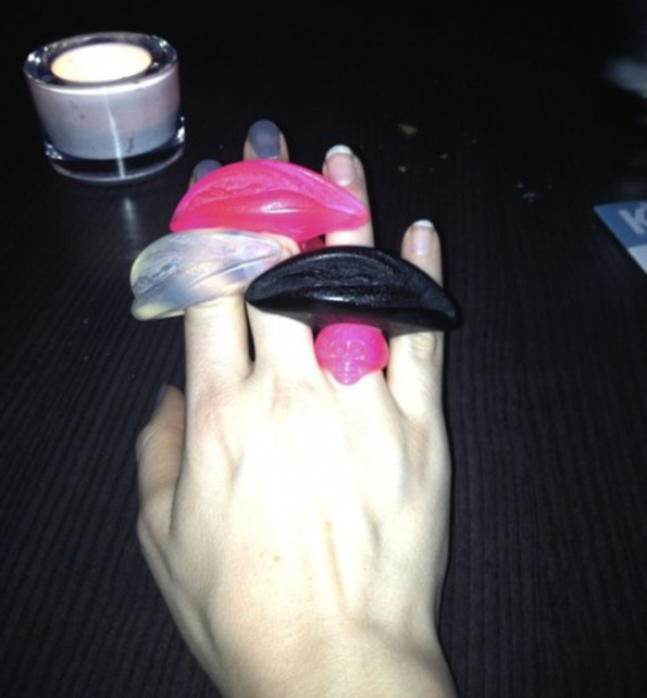 grimes-pussy-rings.png
