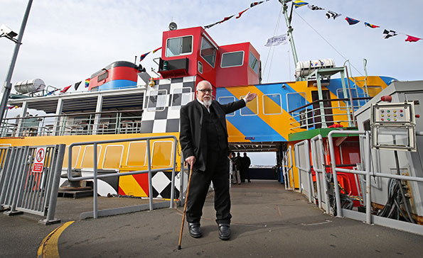 dazzle-ferry-11.jpg