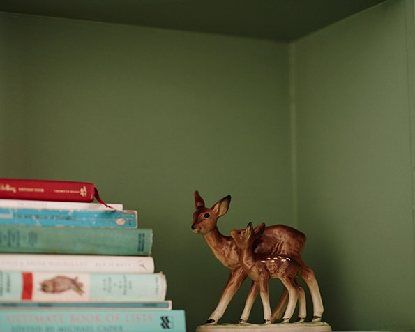 laurabradley-bookshelf-itsnicethat-4.jpg