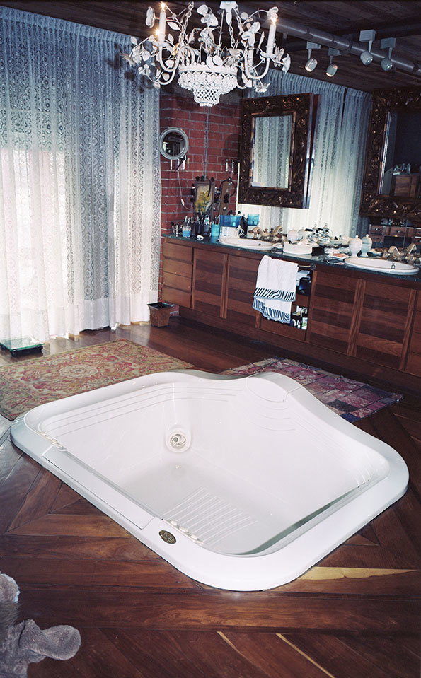 Tine-Bek-Barok-itsnicethat-14bath.jpg