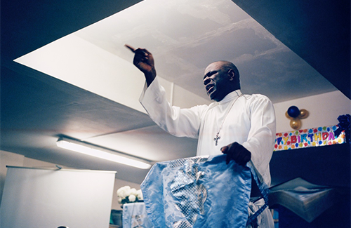 Fascinating photographs look into London's Evangelical Churches 