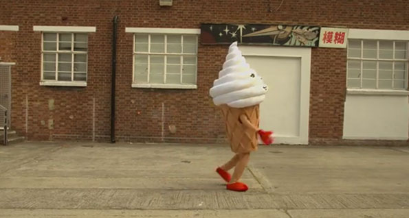 Blur-ong-ong-video-its-nice-that-9.jpg