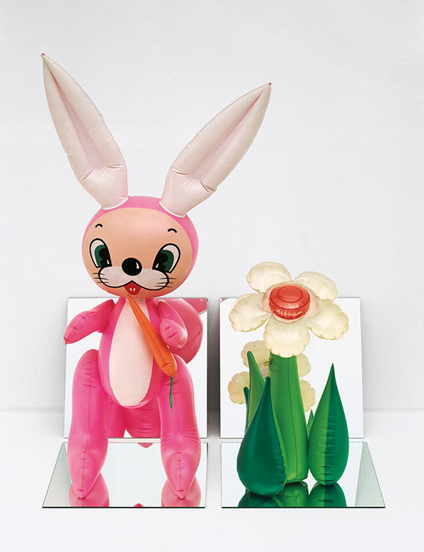 1.-Koons_Inflatable-flower-_-bunny.jpg