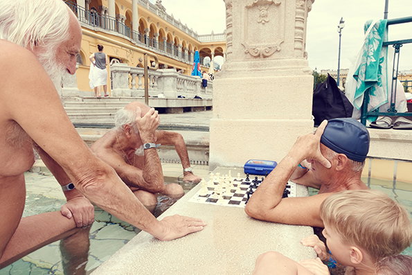 Baker_bathsofbudapest_itsnicethat_11.jpg