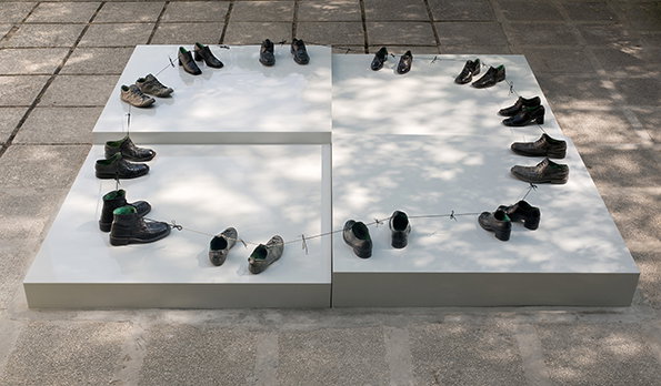 sculpture-in-the-city-its-nice-that-Sigalit-Landau-'O-my-friends_-there-are-no-friends'-2011.jpg