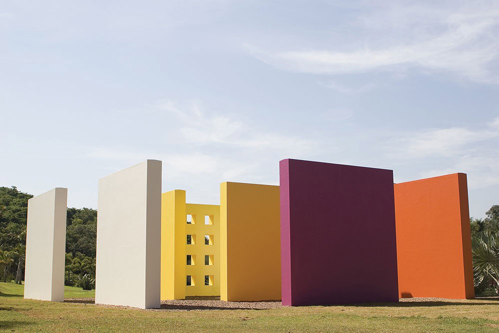 9_Helio-Oiticica_-Magic-Square-no-5-–-De-luxe-_-1978-photo-Carol-Reis.jpg