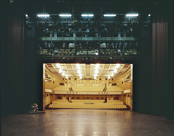 Klaus_Frahm_4th_Wall_itsnicethat_11.jpg