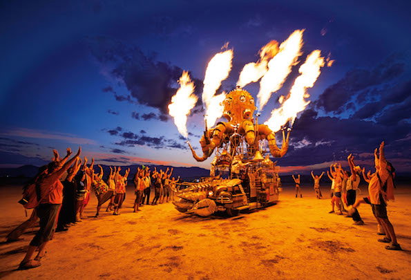 Burning_Man_INT_8.jpg