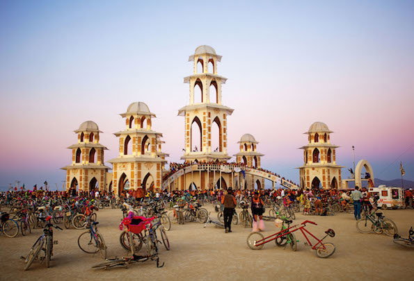 Burning_Man_INT_7.jpg