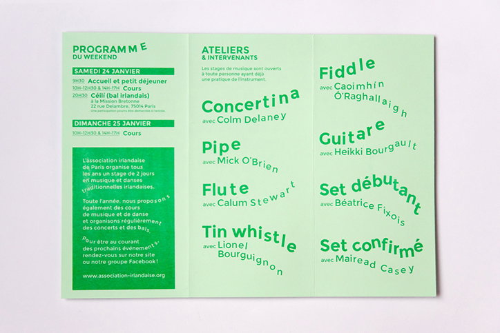A pale green tri-fold brochure for an Irish music and dance weekend. The left panel lists a “Programme du weekend” for 24 and 25 January, while the other panels list workshops and instructors for instruments including “Concertina”, “Pipe”, “Flute”, “Tin whistle”, “Fiddle” and “Guitare”.
