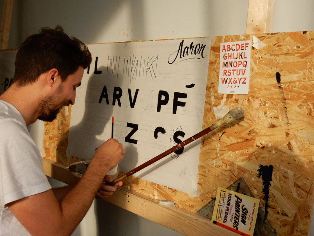 Signpaonters.jpg