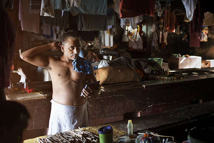 Jonny_Stewart_Ganges_Ghat_Its_Nice_That_4.jpg