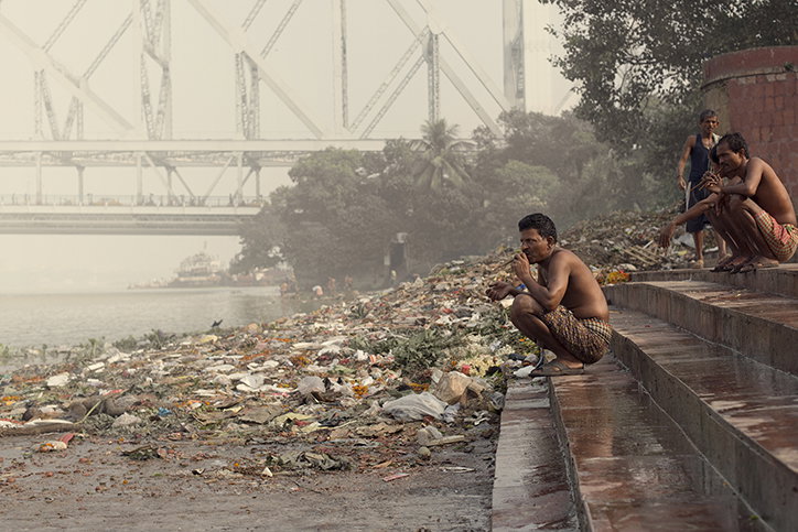 Jonny_Stewart_Ganges_Ghat_Its_Nice_That_12.jpg