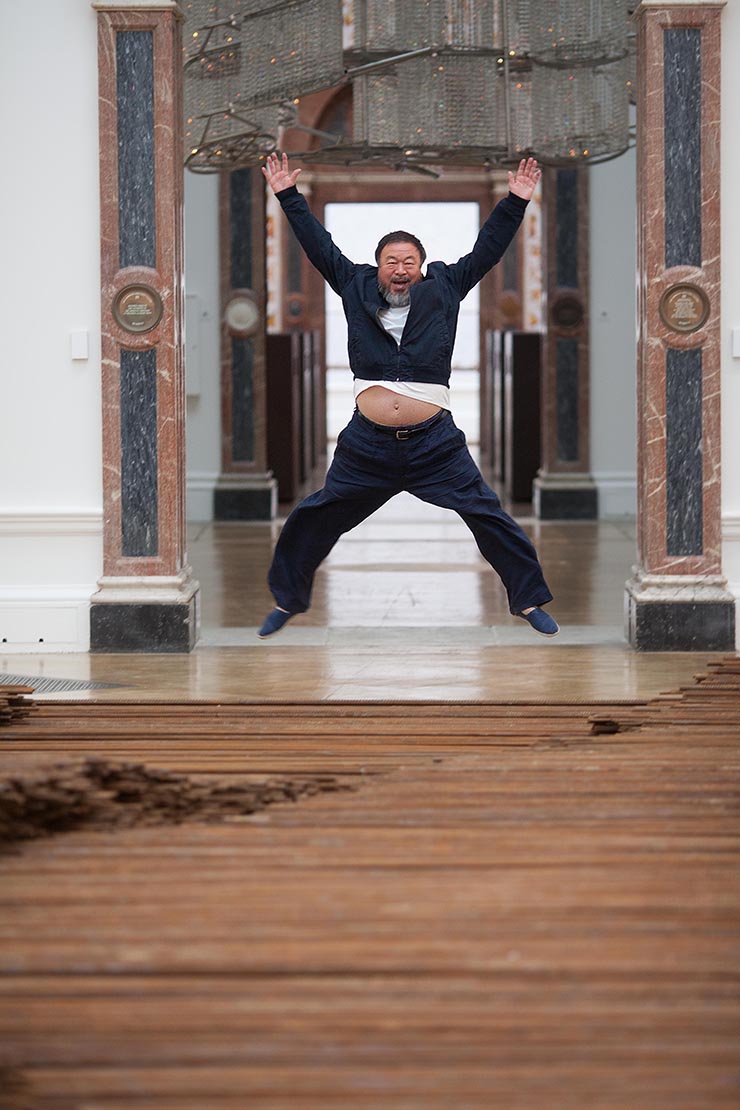 Ai_Weiwei_with_his_installation_'Straight'_at_Royal_Academy_of_Arts._Photography_©_Dave_Parry_its_nice_that.jpg
