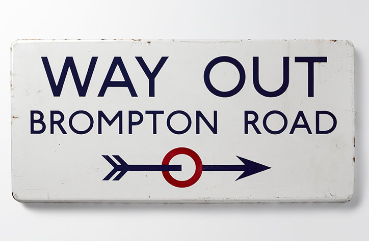 Edward-Johnston's-Way-Out_-Brompton-Road_-1916.-DMAC.-its-nice-that.jpg