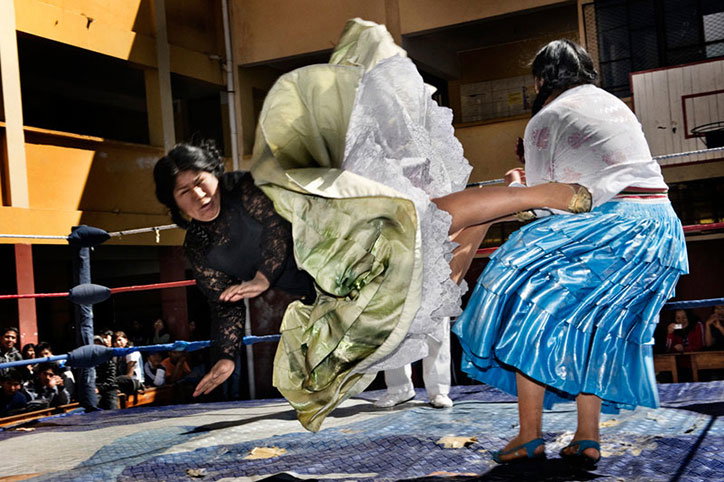 Flying-Cholitas.jpg