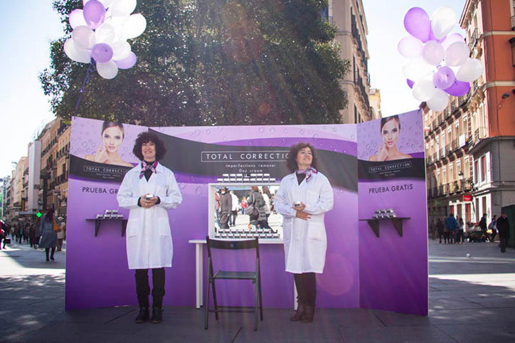 Total-Correction_Yolanda-Dominguez_01.jpg