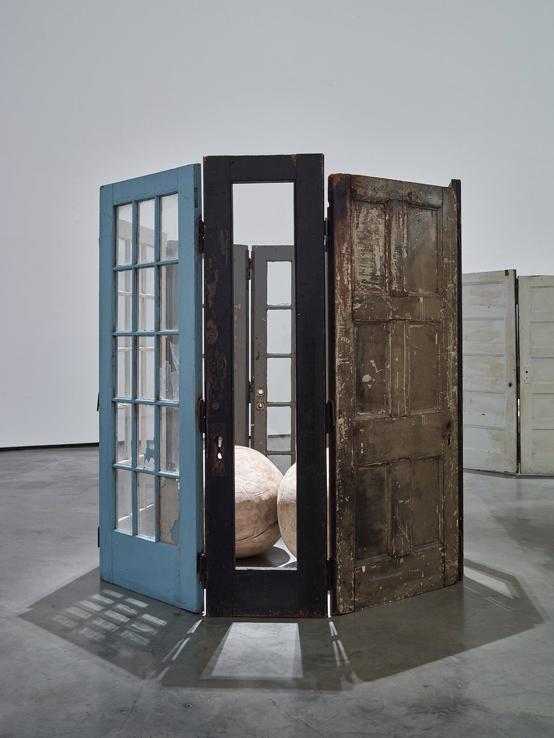 049.Galerias_Louise_Bourgeois_2016_INT_4.jpg