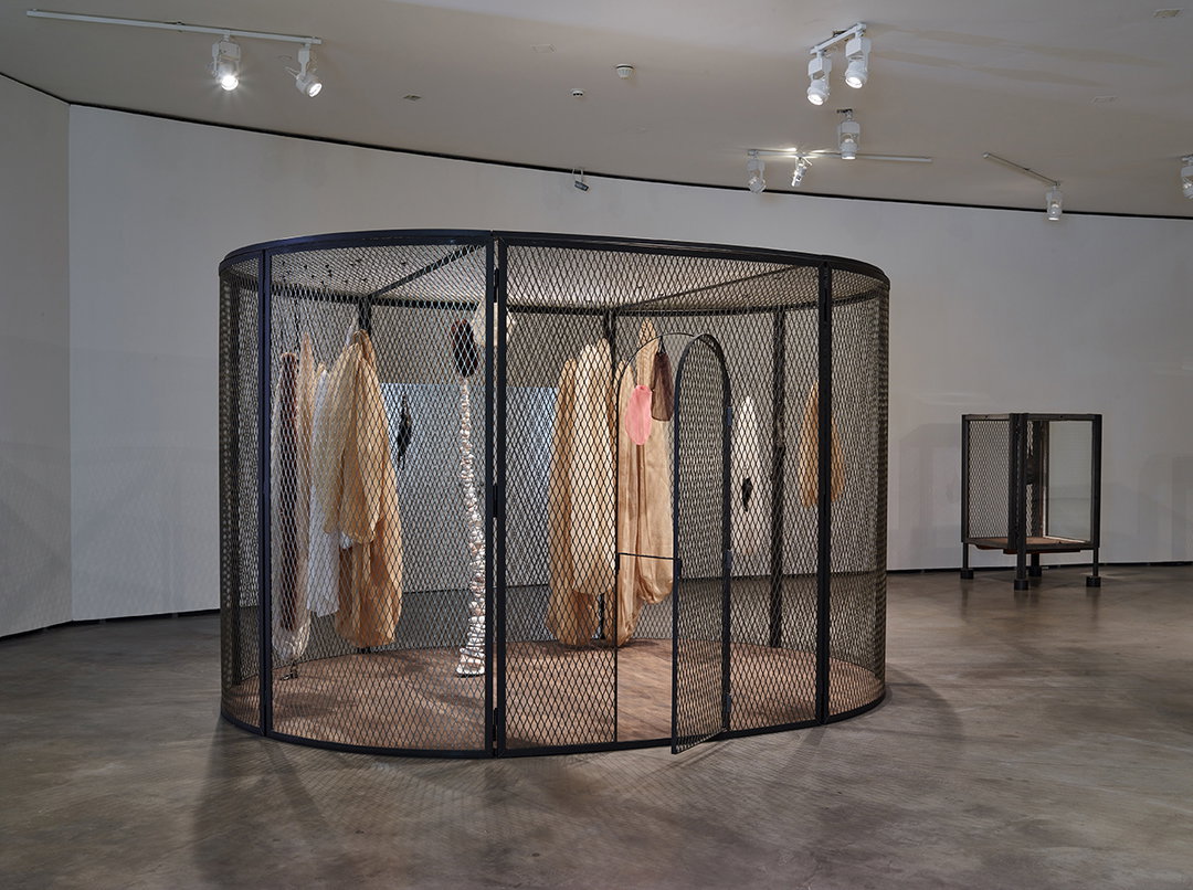 064.Galerias_Louise_Bourgeois_2016_INT_3.jpg