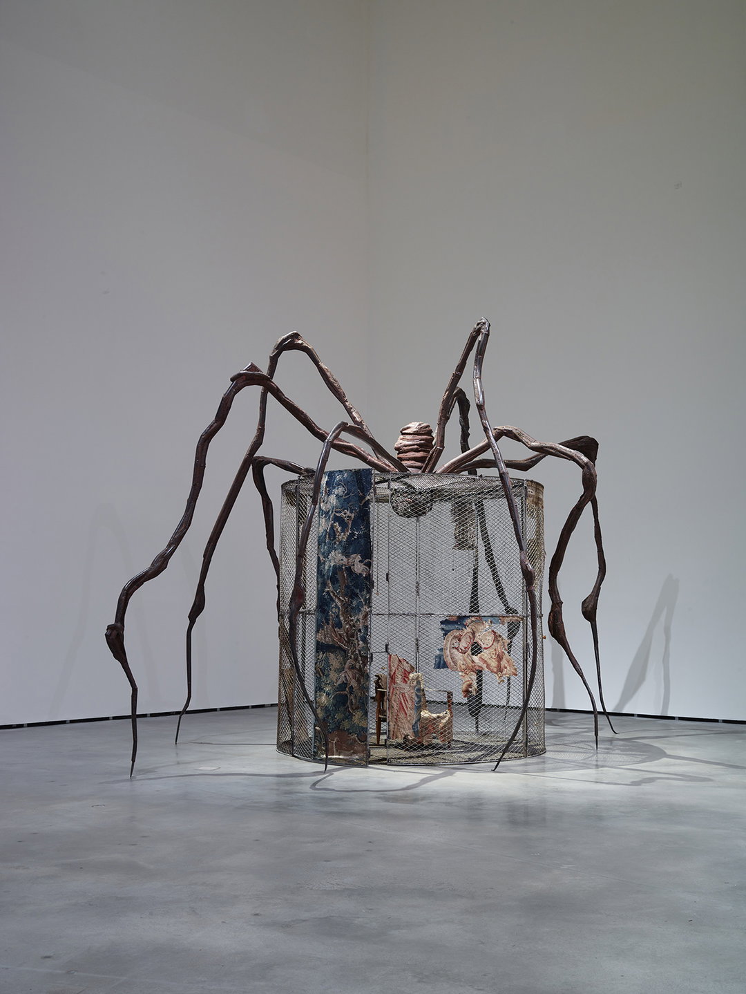 008.Galerias_Louise_Bourgeois_2016_INT_13.jpg