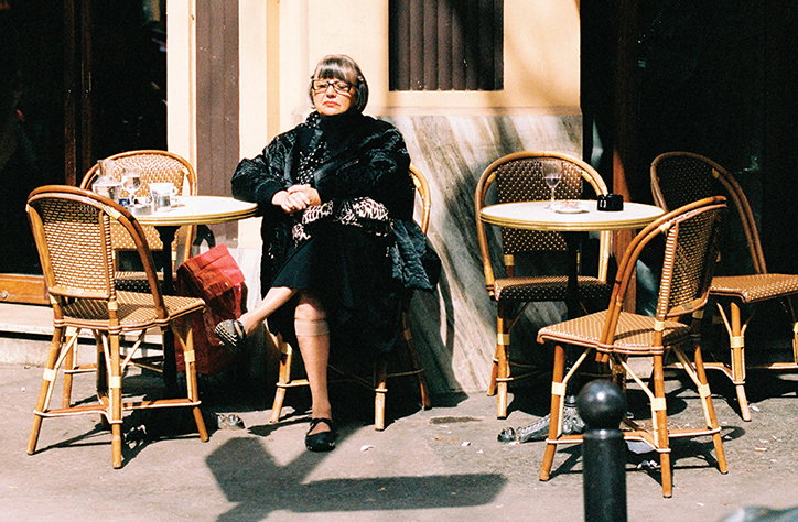 Design de vivre: Paris as told by graphic designers