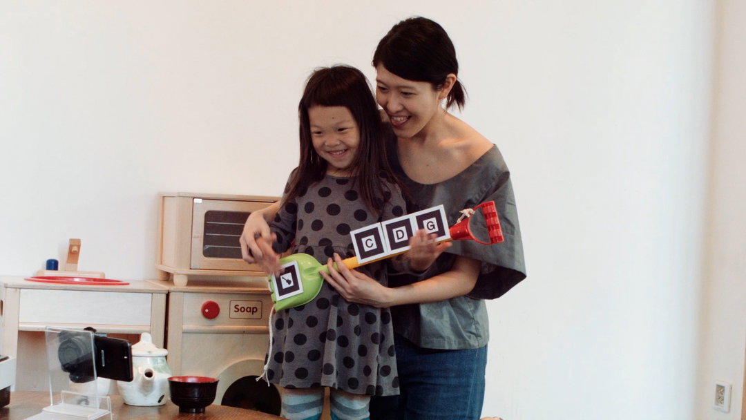 Yuri_Suzuki_AR_Music_Kit_armusic_01.jpg