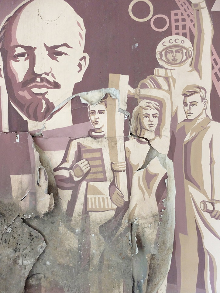 Elena_Amabili_and_Alessandro_Calvaresi_Soviet_Innerness_INT_1.jpg