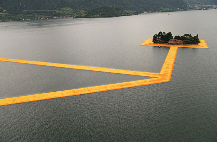christo-floating-piers-1.jpg
