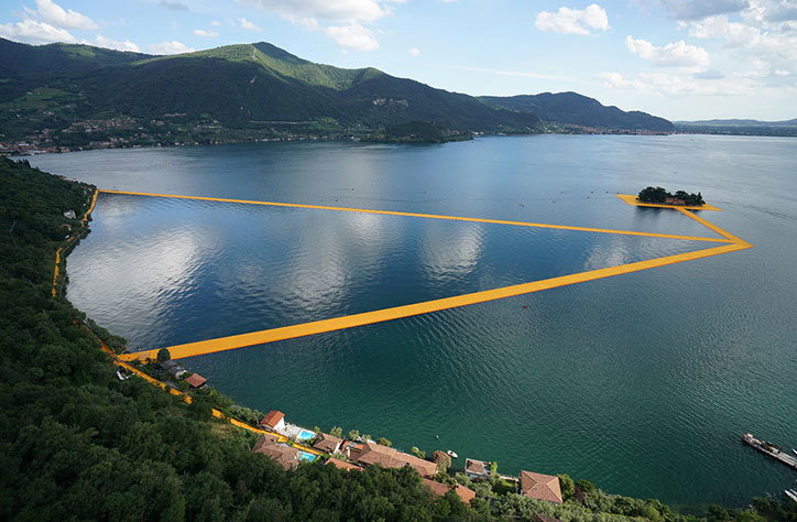 christo-floating-piers-11.jpg