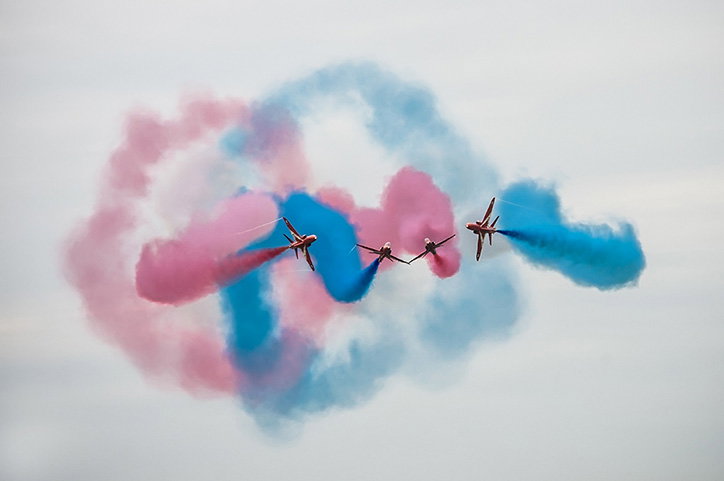 Ron_Gessel_Red_Arrows_Its_Nice_That_4.jpg
