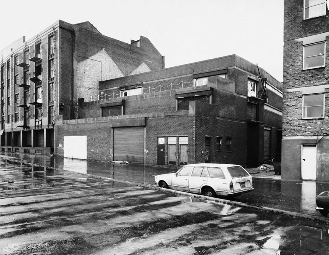 1-16_1987_Design_Museum_banana_warehouse_-®_tDM.jpg