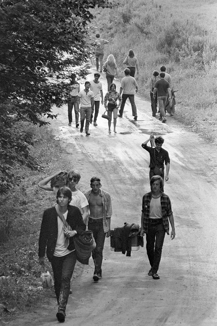 Baron_Wolman_Proud_Woodstock_1969_Crowd_BW_WS199.jpg