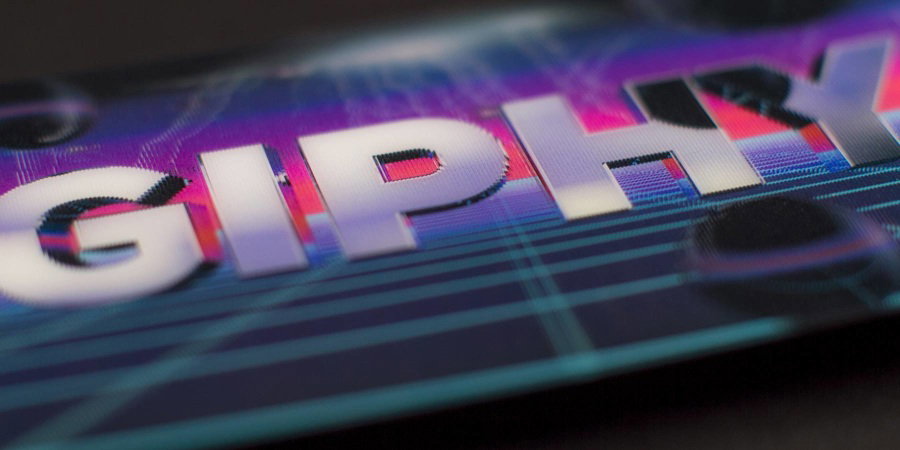 Giphy-cu-compressed_900.jpg