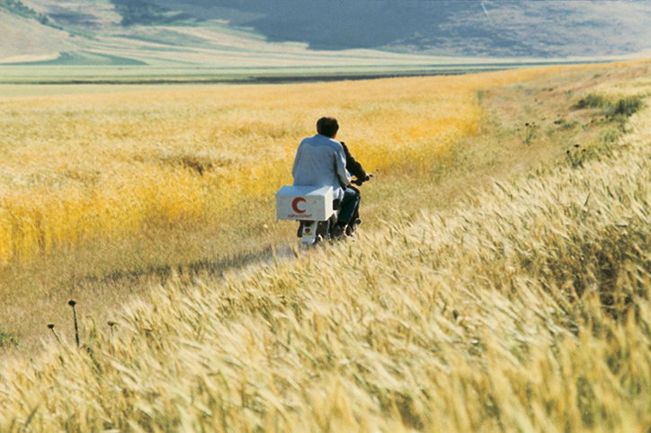 the_wind_will_carry_us_abbas_kiarostami_artificial_eye_films.jpg