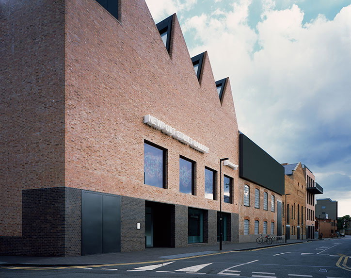 1.-Stirling-Prize-Newport-Street-Gallery_Hélène_Binet.jpg