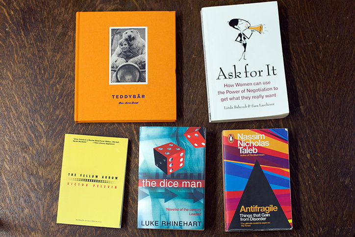 ustwo_bookshelf_collected_titles_INT_top.jpg