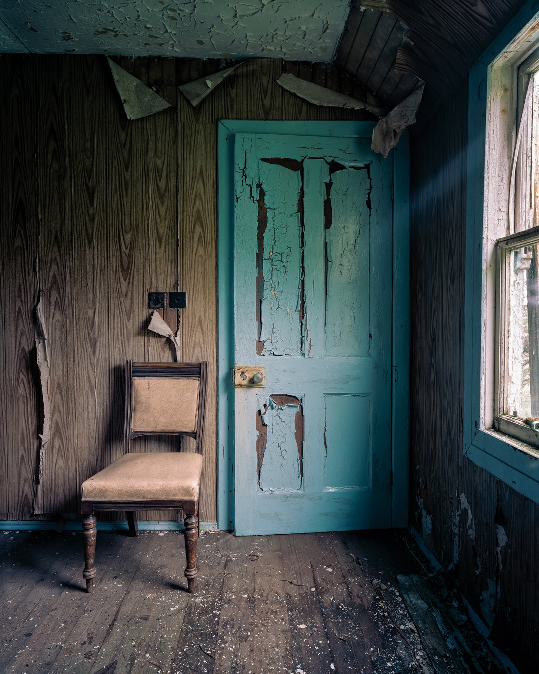 Blue_Door_-_Isle_of_Harris.jpg