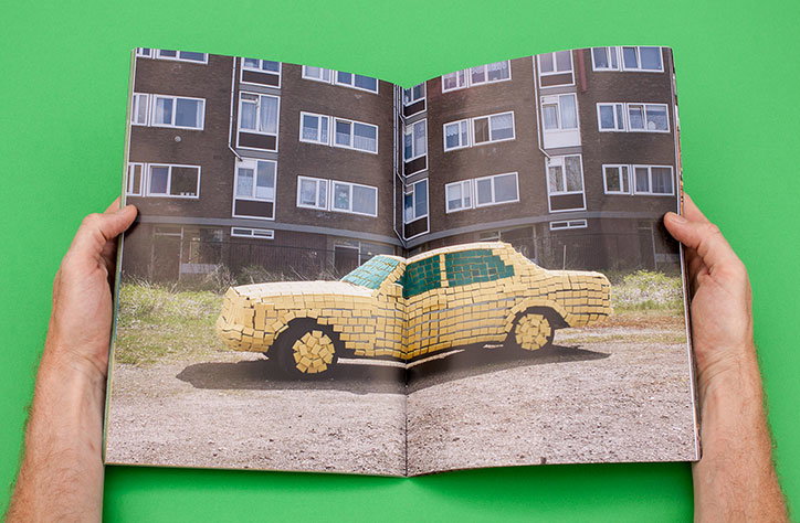 Stack_independent-magazines_ordinary-spread-2.jpg